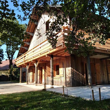 Les Dames De La Saugiat Acomodação com café da manhã Le Fied Exterior foto